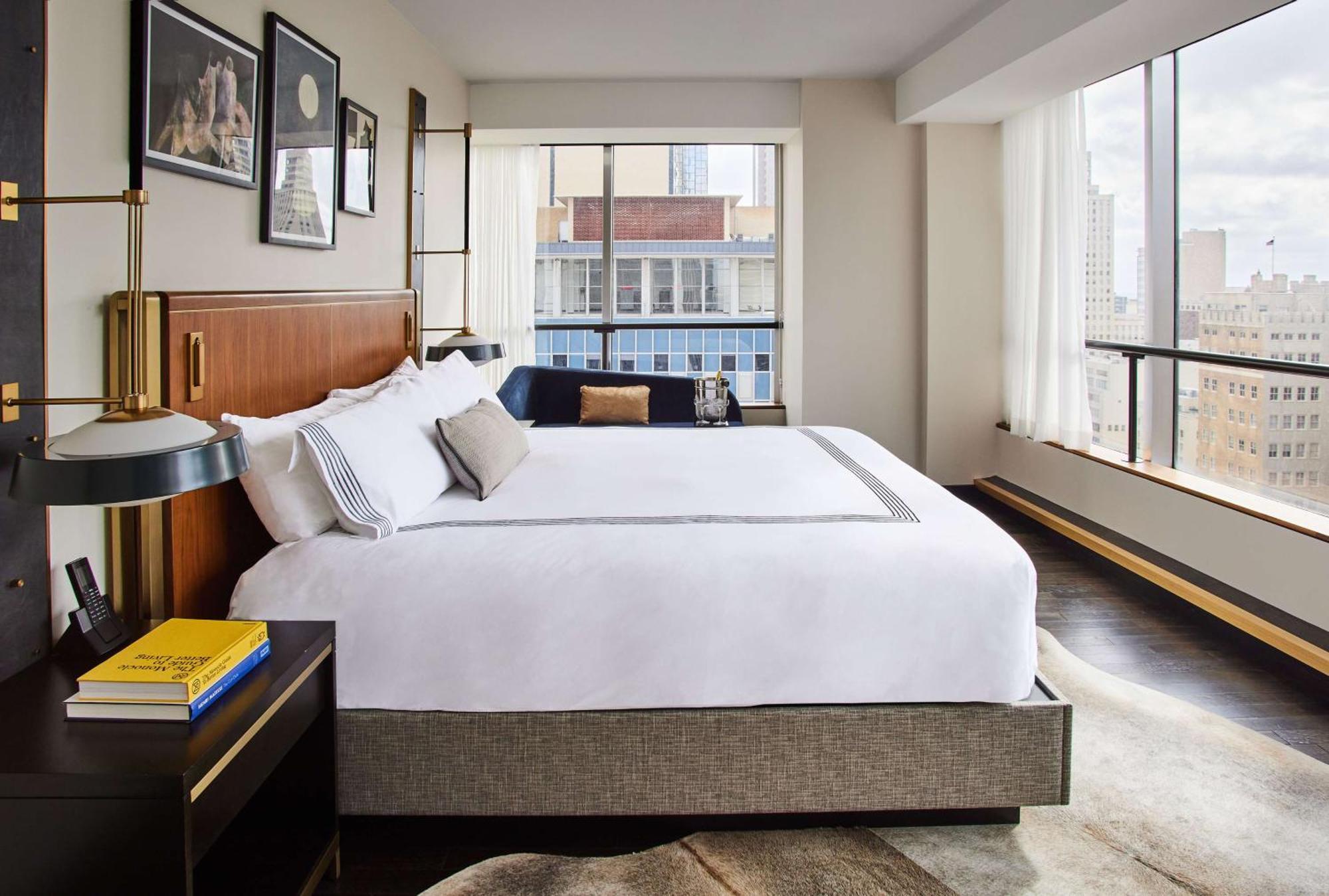 Thompson Dallas, By Hyatt Exterior photo