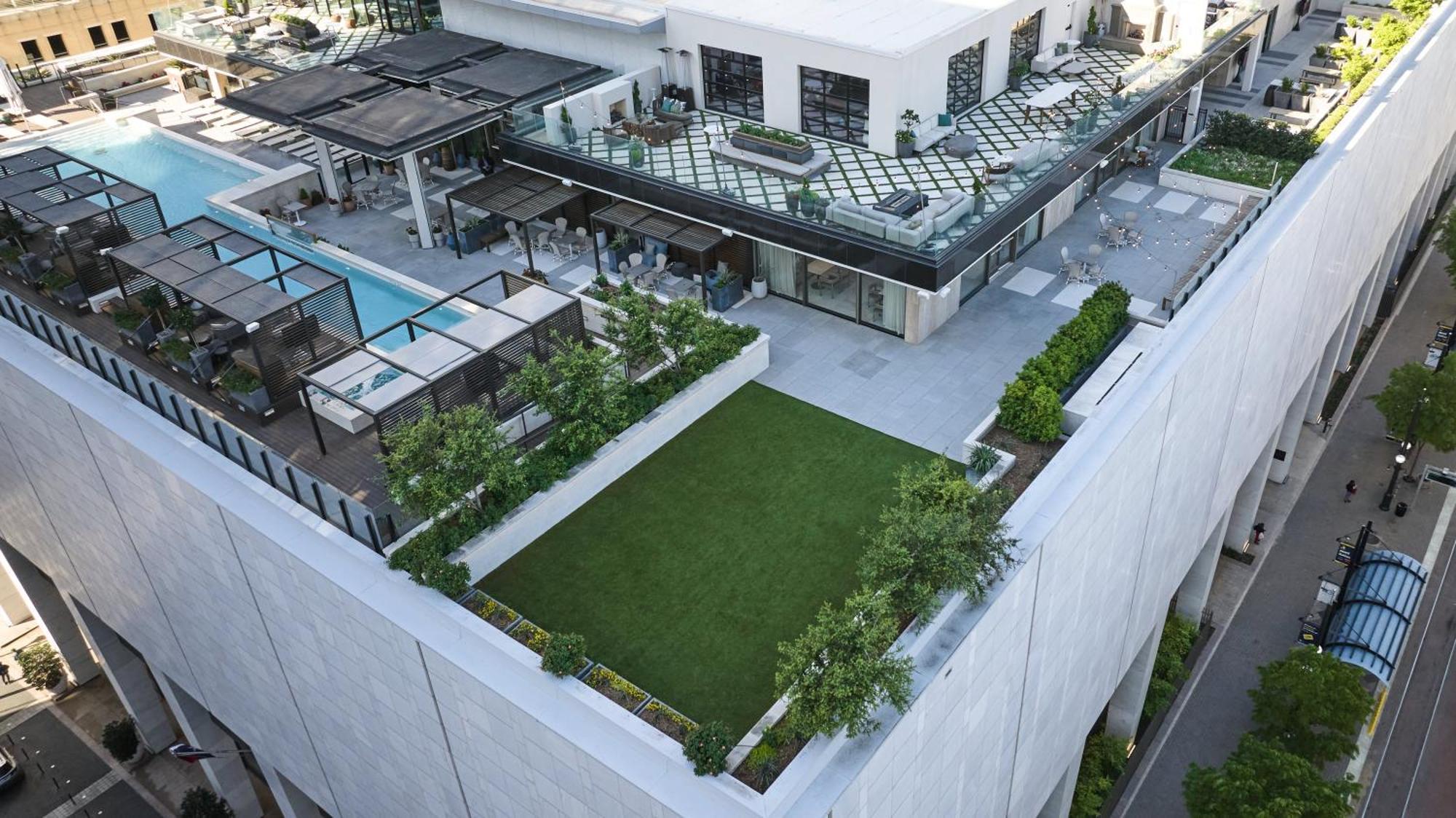 Thompson Dallas, By Hyatt Exterior photo